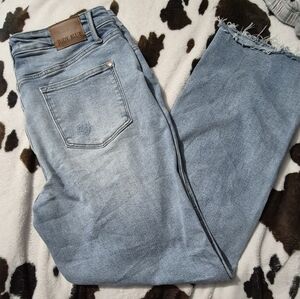 Judy Blue Lightwash Denim Jeans - Size 15/32 - Straight Leg - Distressed